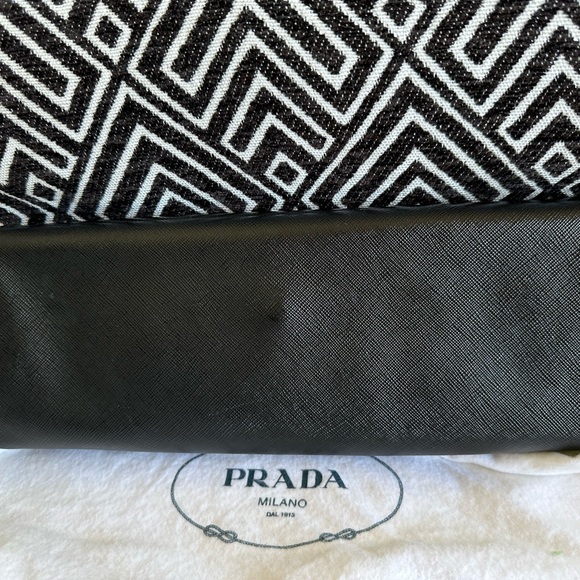 Prada Saffiano Black Clutch (used) - Picture 4 of 15